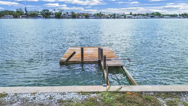 201 90TH AVENUE, Treasure Island, FL 33706