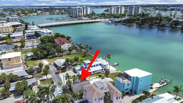 201 90TH AVENUE, Treasure Island, FL 33706