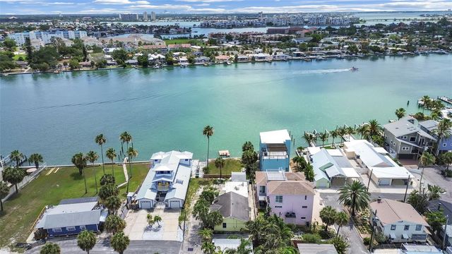 201 90TH AVENUE, Treasure Island, FL 33706