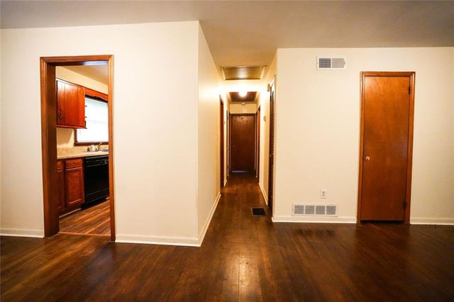 7598 Connell Drive, Jonesboro, GA 30236