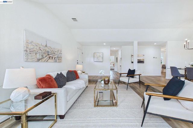 9953 9953 Mangos Dr, San Ramon, CA 94583