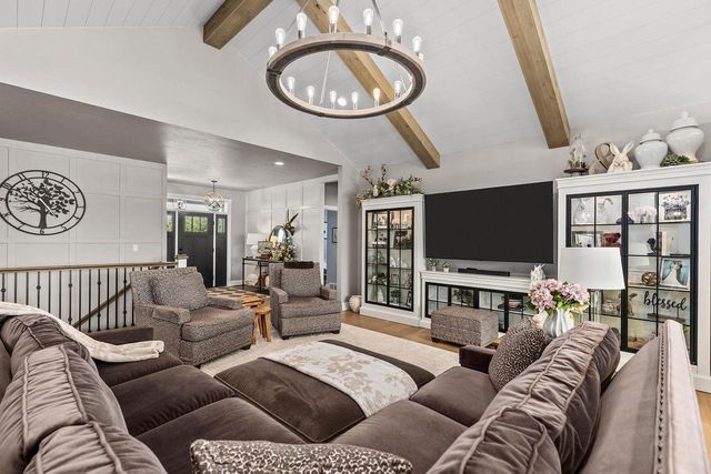3001 W OLD OAK DRIVE, Appleton, WI 54913
