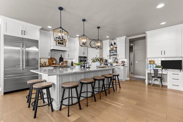 3001 W OLD OAK DRIVE, Appleton, WI 54913