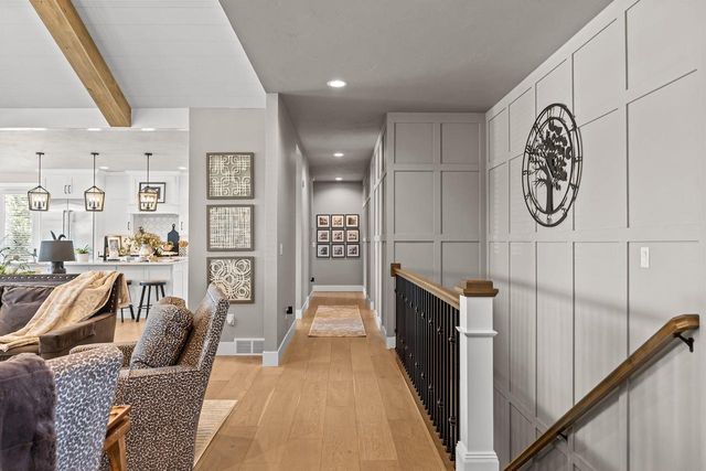 3001 W OLD OAK DRIVE, Appleton, WI 54913