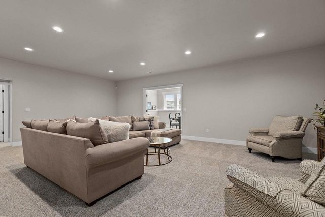 3001 W OLD OAK DRIVE, Appleton, WI 54913
