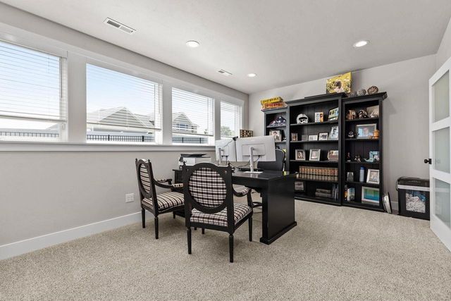 3001 W OLD OAK DRIVE, Appleton, WI 54913