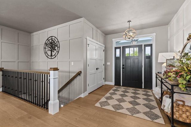 3001 W OLD OAK DRIVE, Appleton, WI 54913