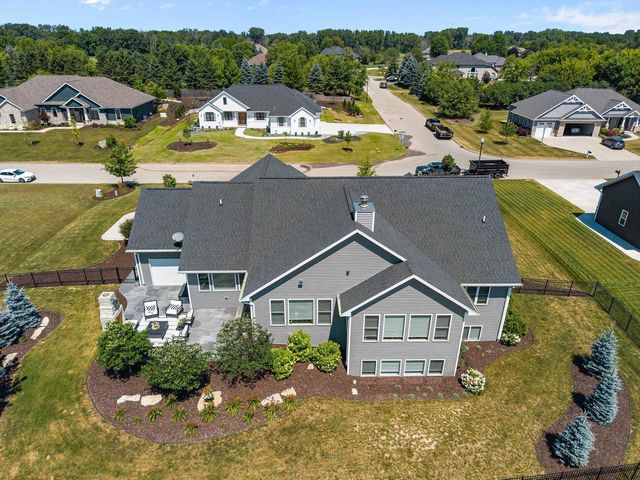 3001 W OLD OAK DRIVE, Appleton, WI 54913