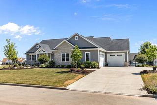 3001 W OLD OAK DRIVE, Appleton, WI 54913