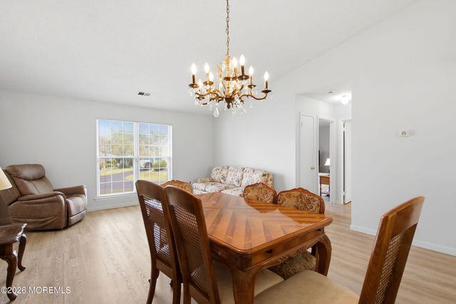 39 Datchet Close, Freehold, NJ 07728