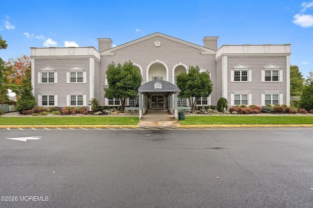 39 Datchet Close, Freehold, NJ 07728