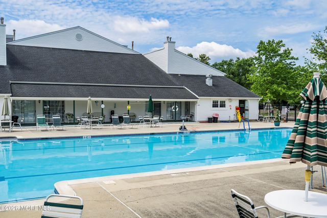 39 Datchet Close, Freehold, NJ 07728