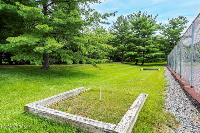 39 Datchet Close, Freehold, NJ 07728