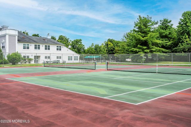 39 Datchet Close, Freehold, NJ 07728
