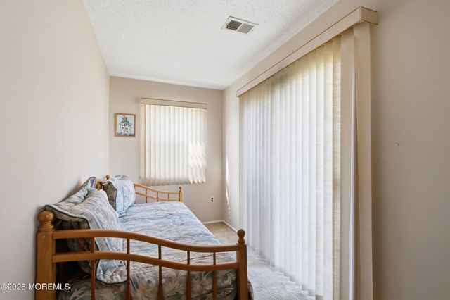 39 Datchet Close, Freehold, NJ 07728