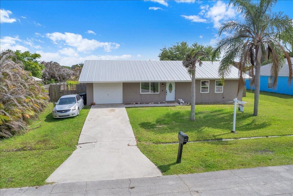 956 SE Browning Avenue, Port St. Lucie, Port St Lucie, FL 34983