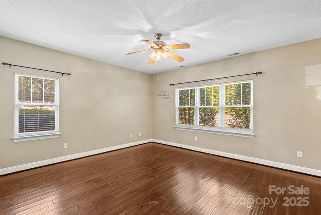 68 Fox Briar Drive, Fletcher, NC 28732