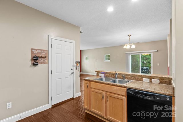 68 Fox Briar Drive, Fletcher, NC 28732