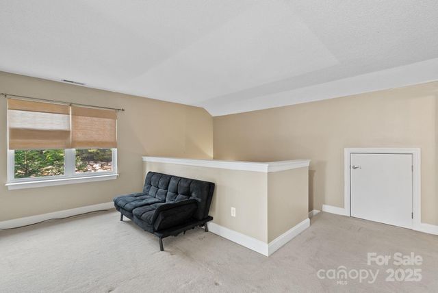 68 Fox Briar Drive, Fletcher, NC 28732