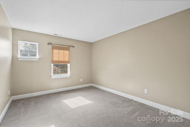 68 Fox Briar Drive, Fletcher, NC 28732