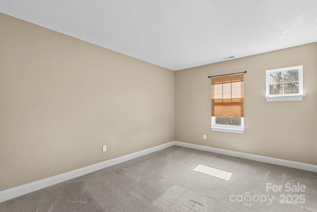 68 Fox Briar Drive, Fletcher, NC 28732