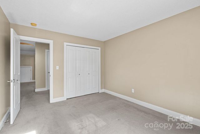 68 Fox Briar Drive, Fletcher, NC 28732