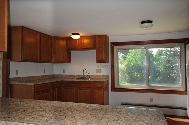 28 Pleasant St, Hanson, MA 02341