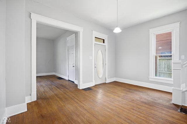 810 College, Anderson, IN 46012