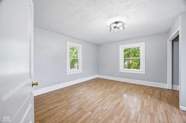 810 College, Anderson, IN 46012