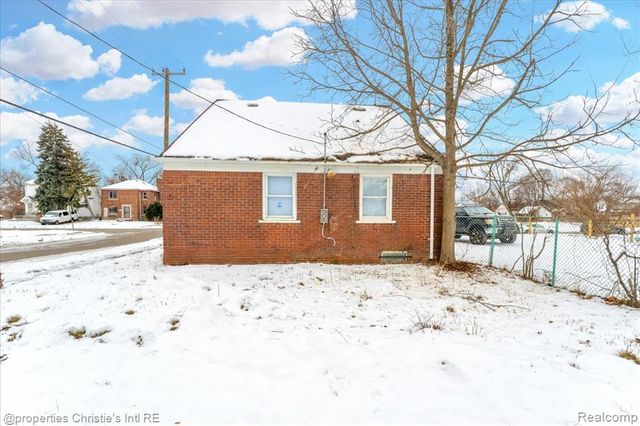 10300 Orangelawn Street, Detroit, MI 48204