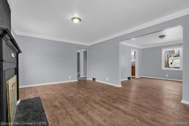 10300 Orangelawn Street, Detroit, MI 48204