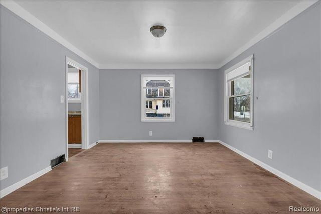 10300 Orangelawn Street, Detroit, MI 48204