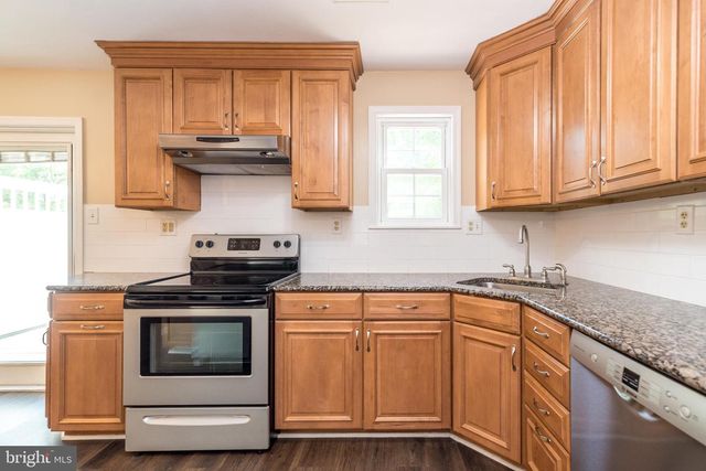 40 PEARL DR, Doylestown, PA 18901