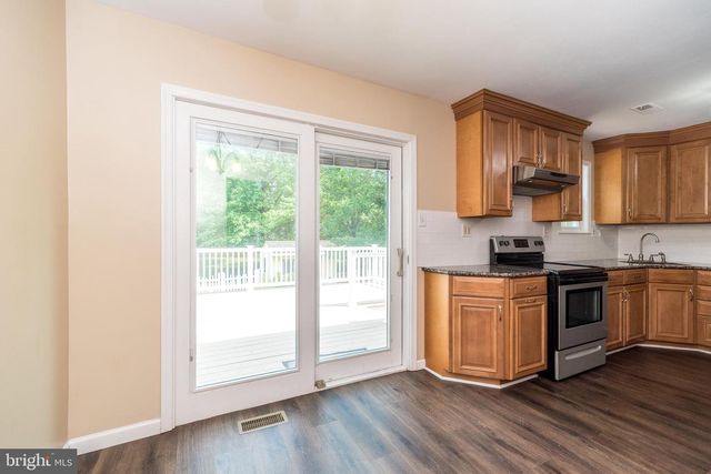 40 PEARL DR, Doylestown, PA 18901