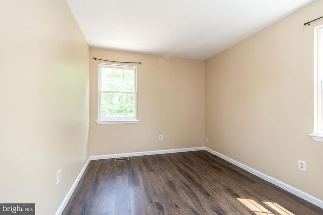 40 PEARL DR, Doylestown, PA 18901