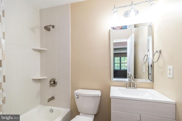 40 PEARL DR, Doylestown, PA 18901