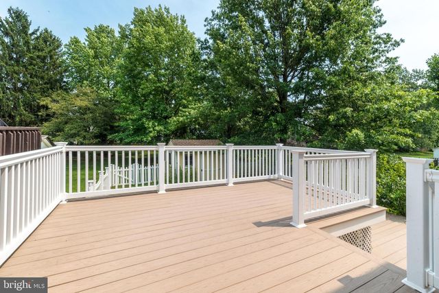 40 PEARL DR, Doylestown, PA 18901