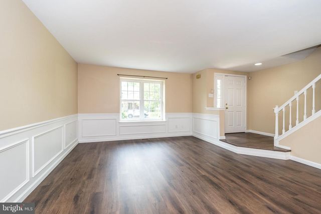 40 PEARL DR, Doylestown, PA 18901