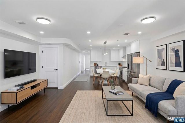 306 Grand Street 2, Jersey City, NJ 07302