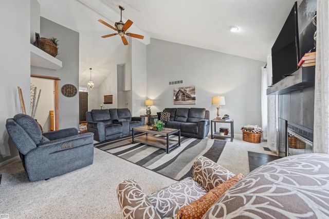 50492 Alden Drive, Macomb Twp, MI 48044