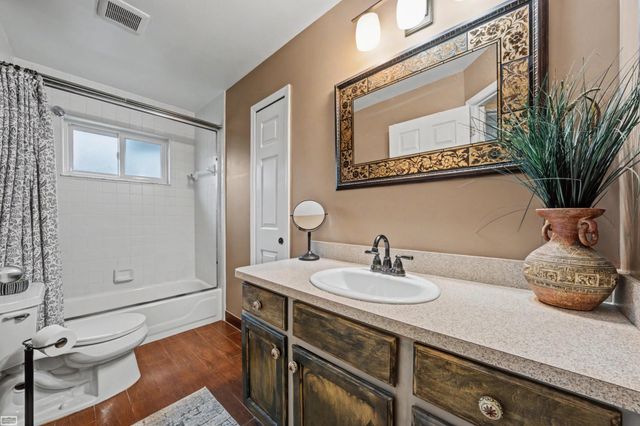 50492 Alden Drive, Macomb Twp, MI 48044