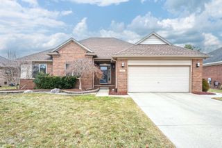 50492 Alden Drive, Macomb Twp, MI 48044