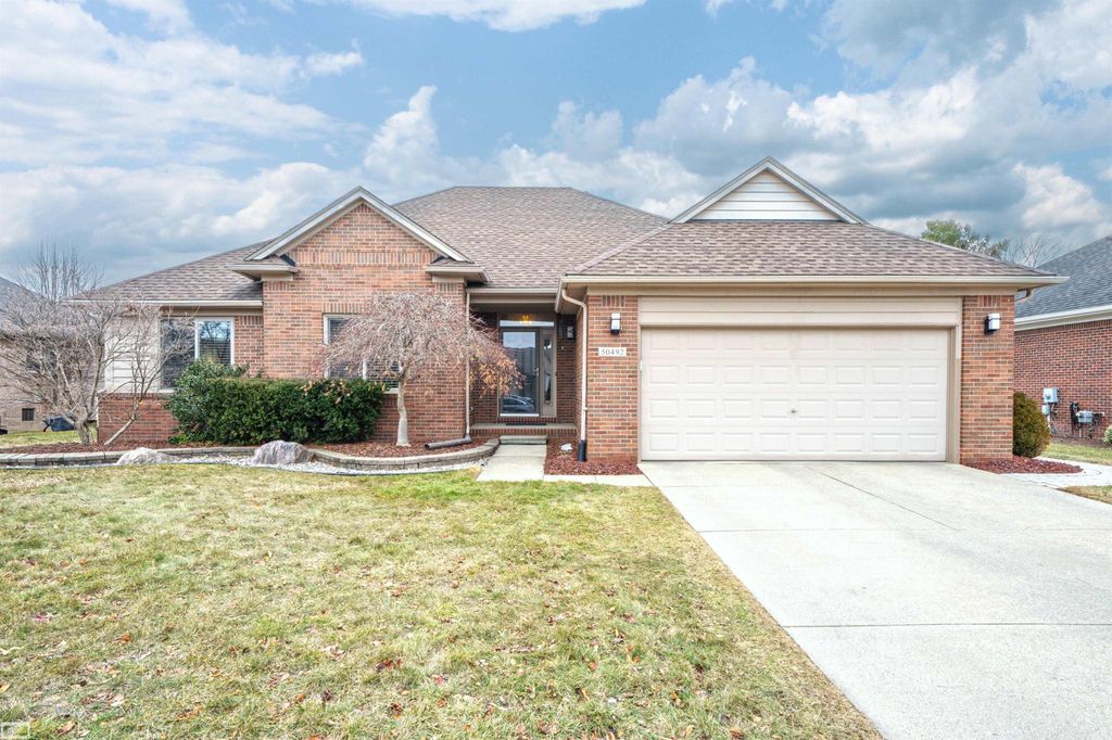 50492 Alden Drive, Macomb Twp, MI 48044