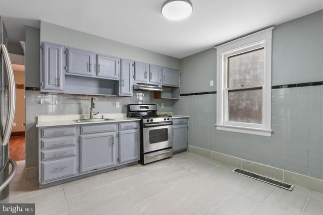 2028 WASHINGTON BLVD, Easton, PA 18042