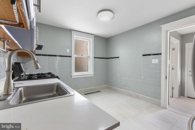 2028 WASHINGTON BLVD, Easton, PA 18042