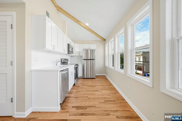 532 Ringwood Avenue B, Wanaque, NJ 07465