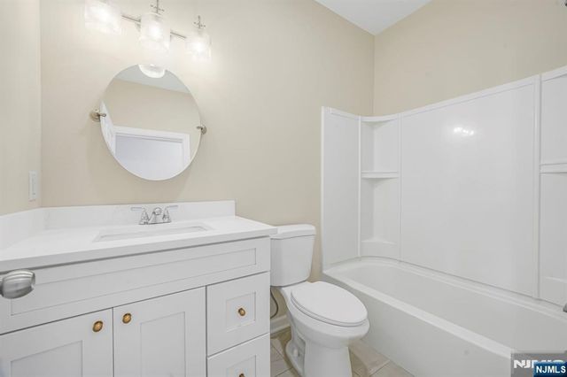 532 Ringwood Avenue B, Wanaque, NJ 07465