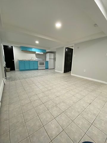 41 Winthrop Pkwy B, Revere, MA 02151