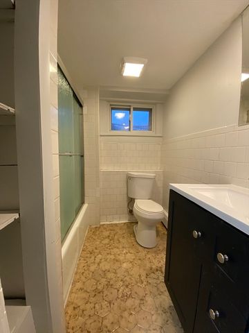 41 Winthrop Pkwy B, Revere, MA 02151