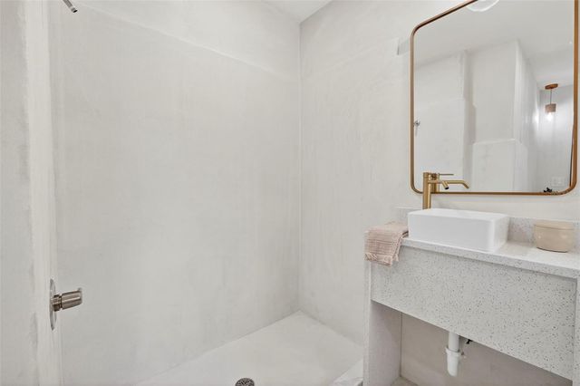 7602 DARTMOUTH AVENUE N, St Petersburg, FL 33710